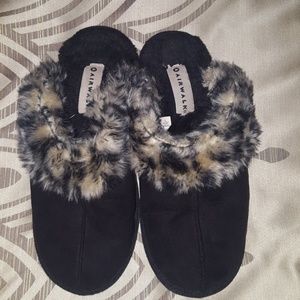 Airwalk slipper shoes